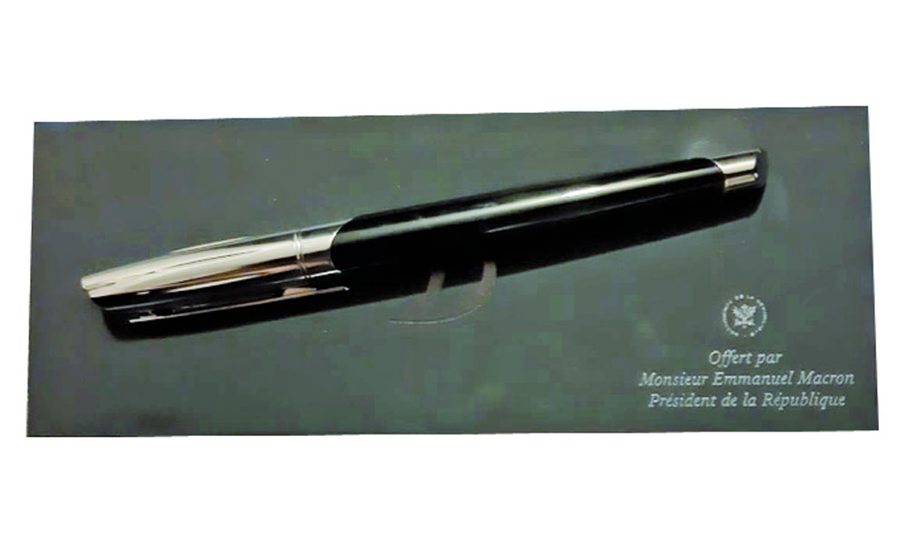 এ যেন আনন্দের হাটবাজার